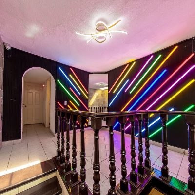 NEONES ESCALERA 2